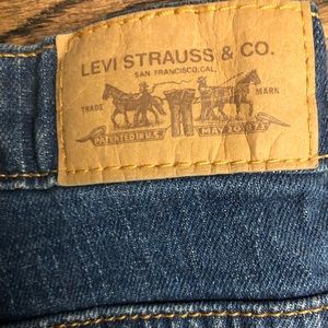 Levi 505 Straight Leg Jeans: Brand New!